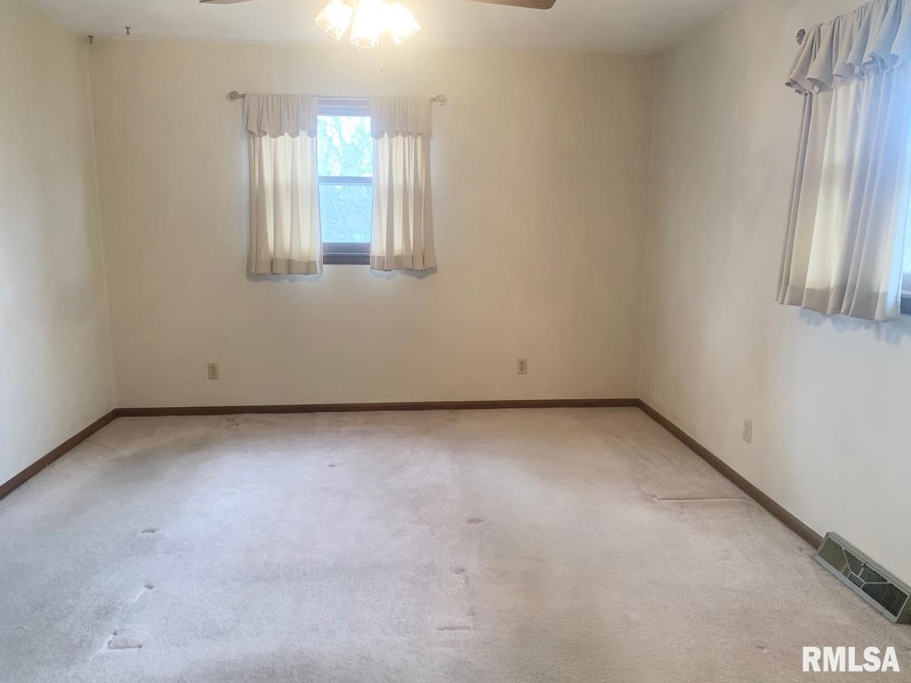 17241 River View Road Petersburg, IL 62675 - Photo 13 of 34 Gallery Image 13