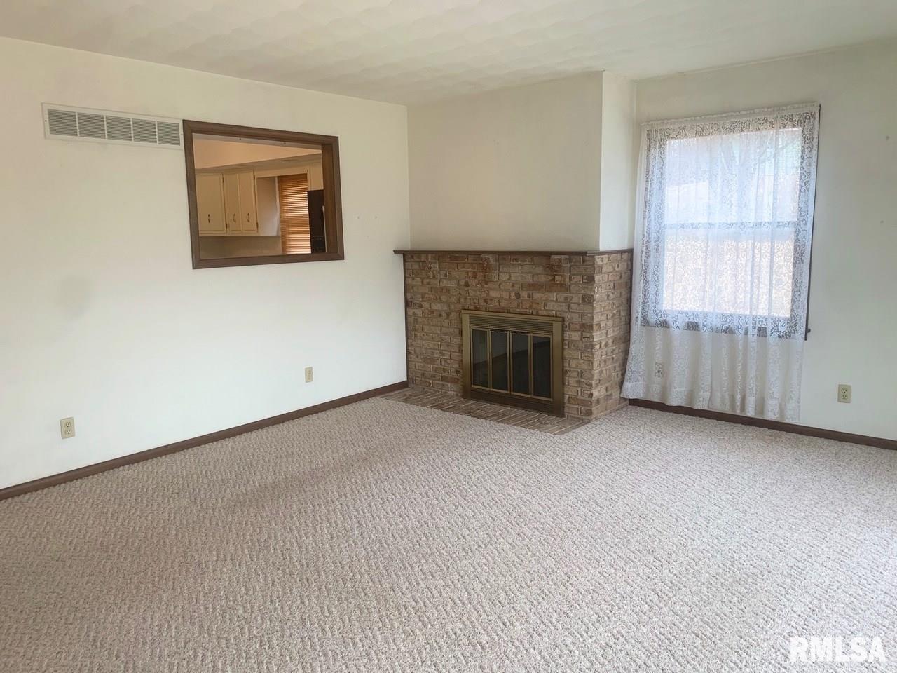 17241 River View Road Petersburg, IL 62675 - Photo 3 of 34 Gallery Image 3