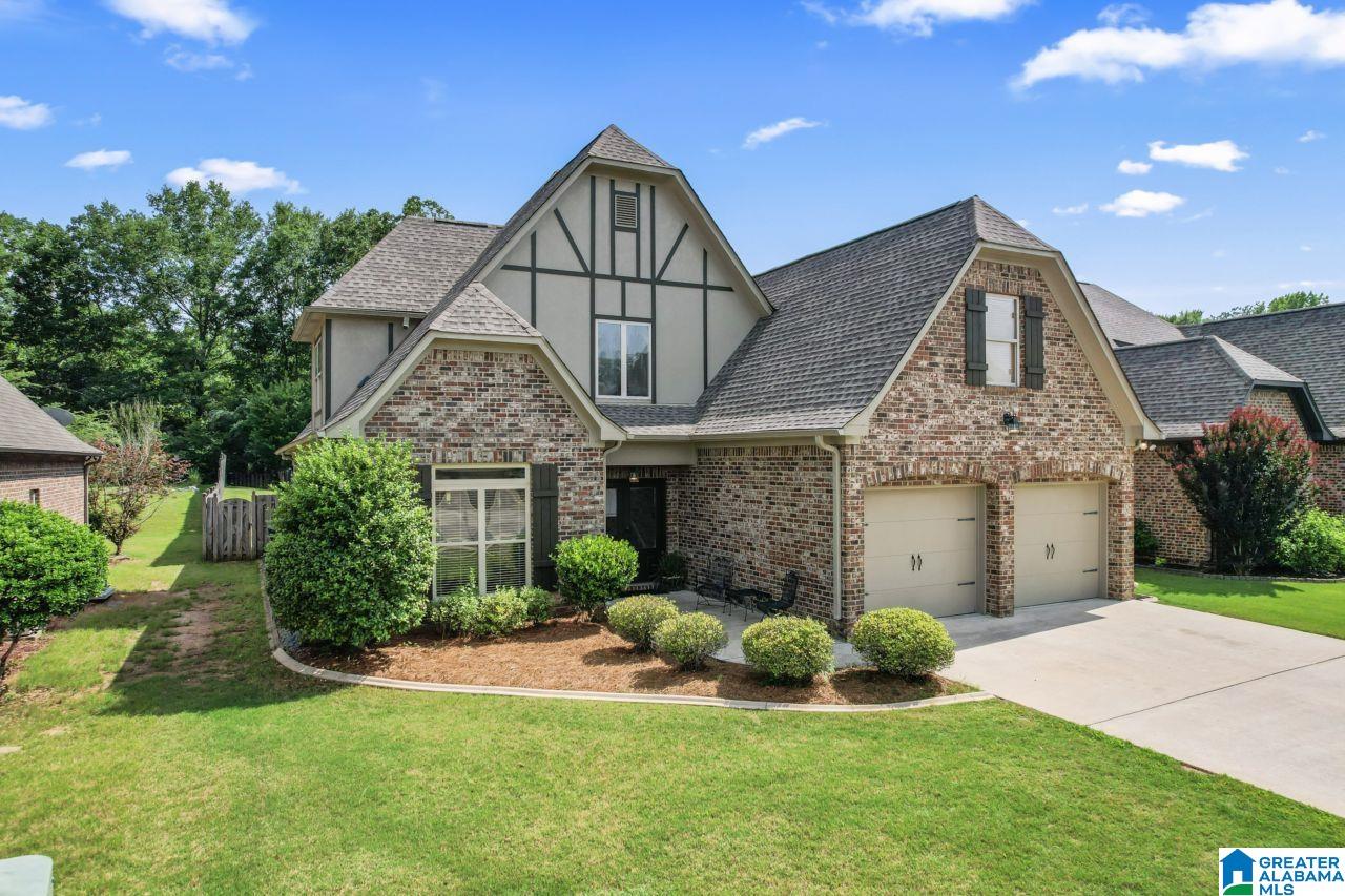 413 Heathersage Road Alabaster, AL 35114 - Photo 2 of 44
