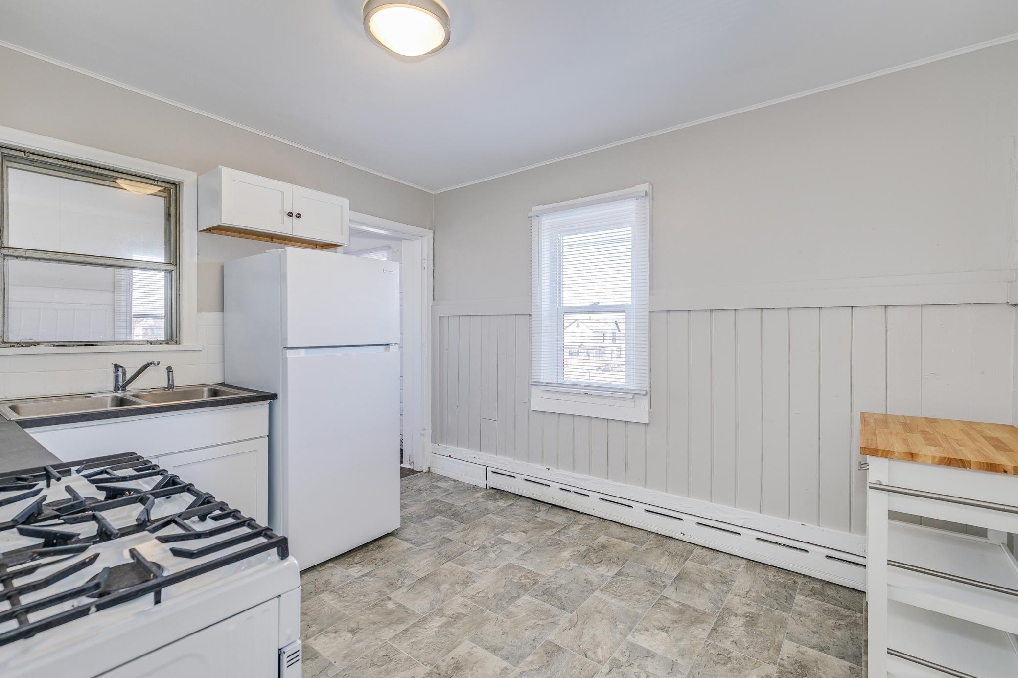 609 Dale Street North St. Paul, MN 55103 - Photo 13 of 44