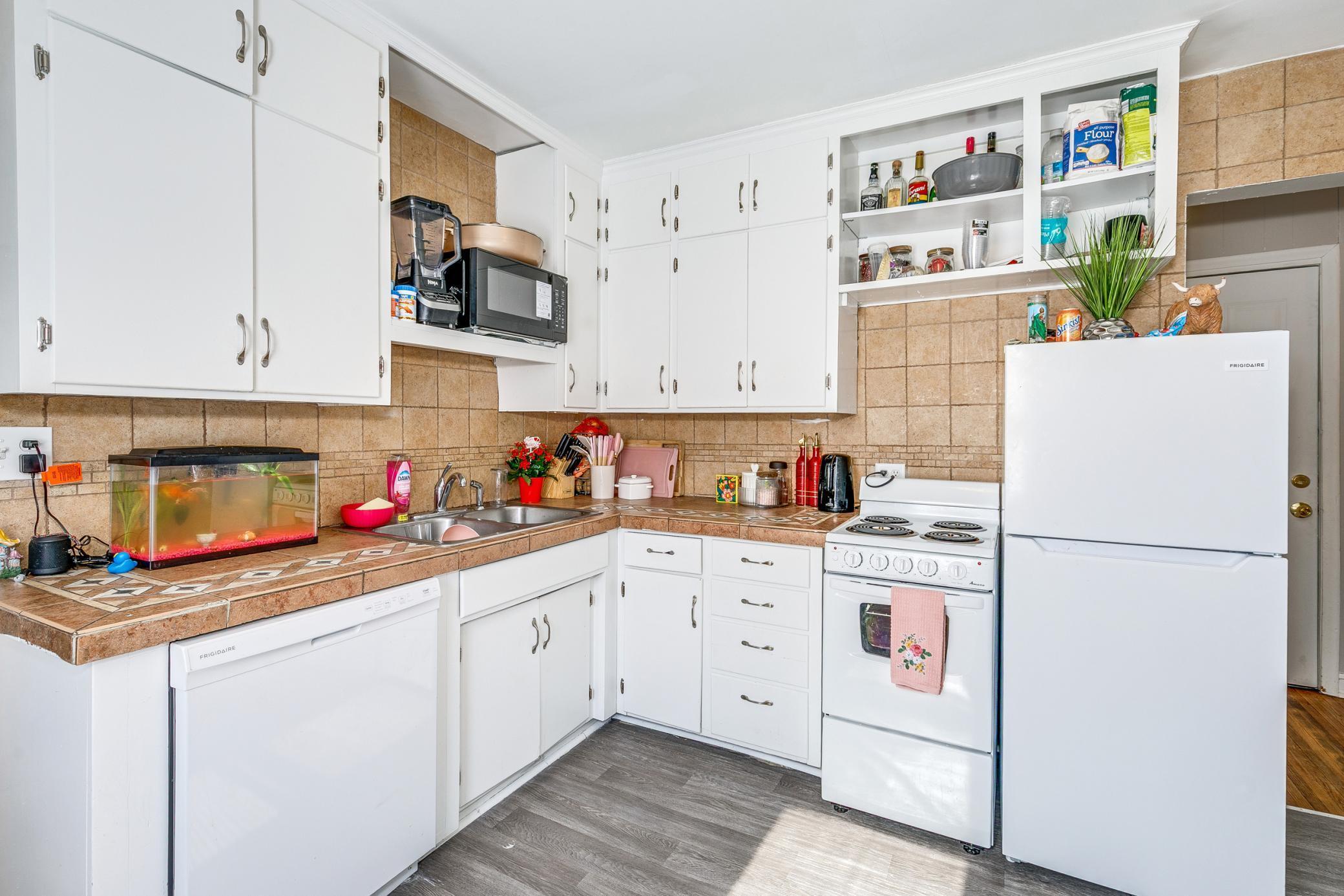 609 Dale Street North St. Paul, MN 55103 - Photo 19 of 44