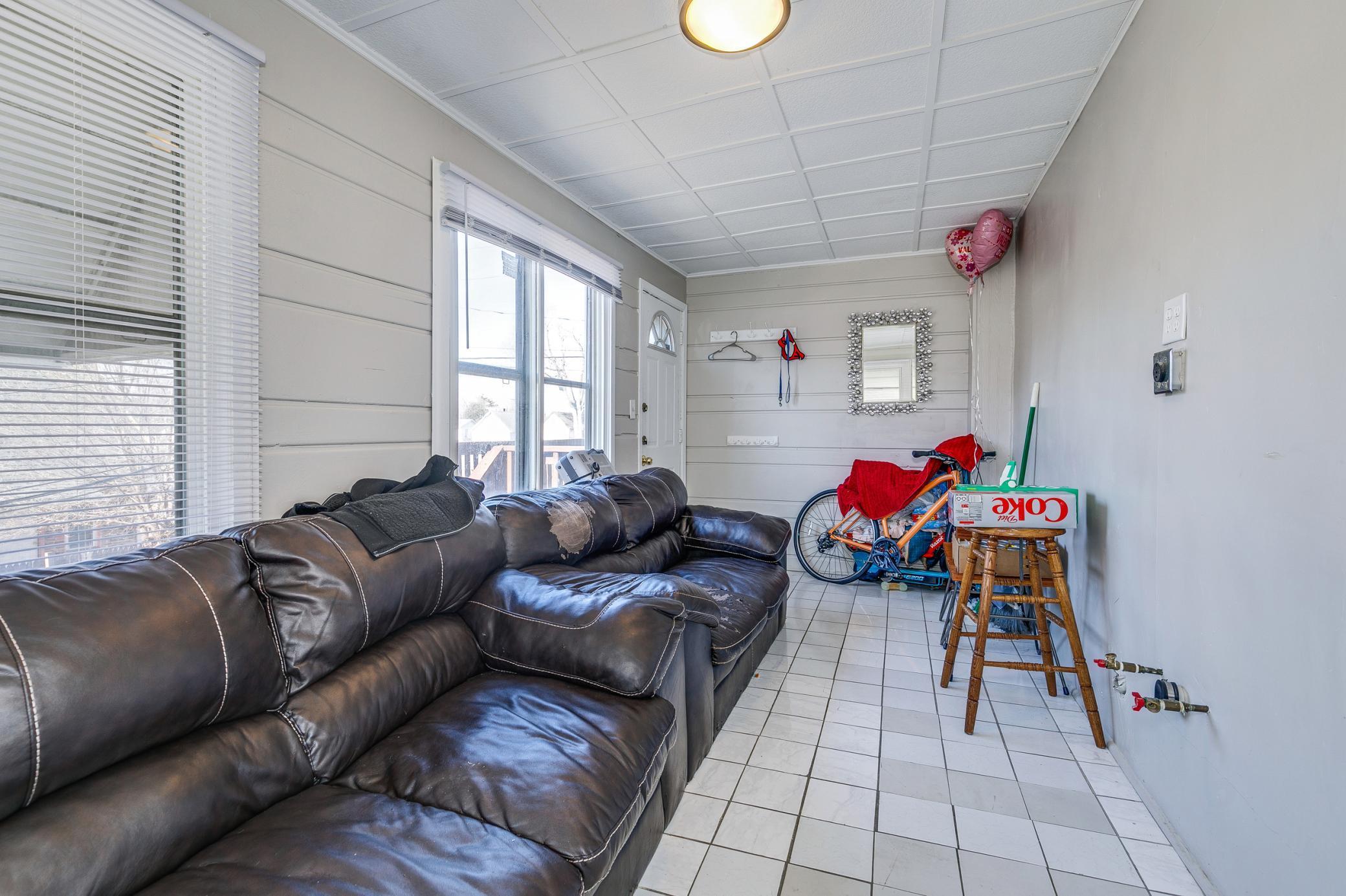 609 Dale Street North St. Paul, MN 55103 - Photo 23 of 44