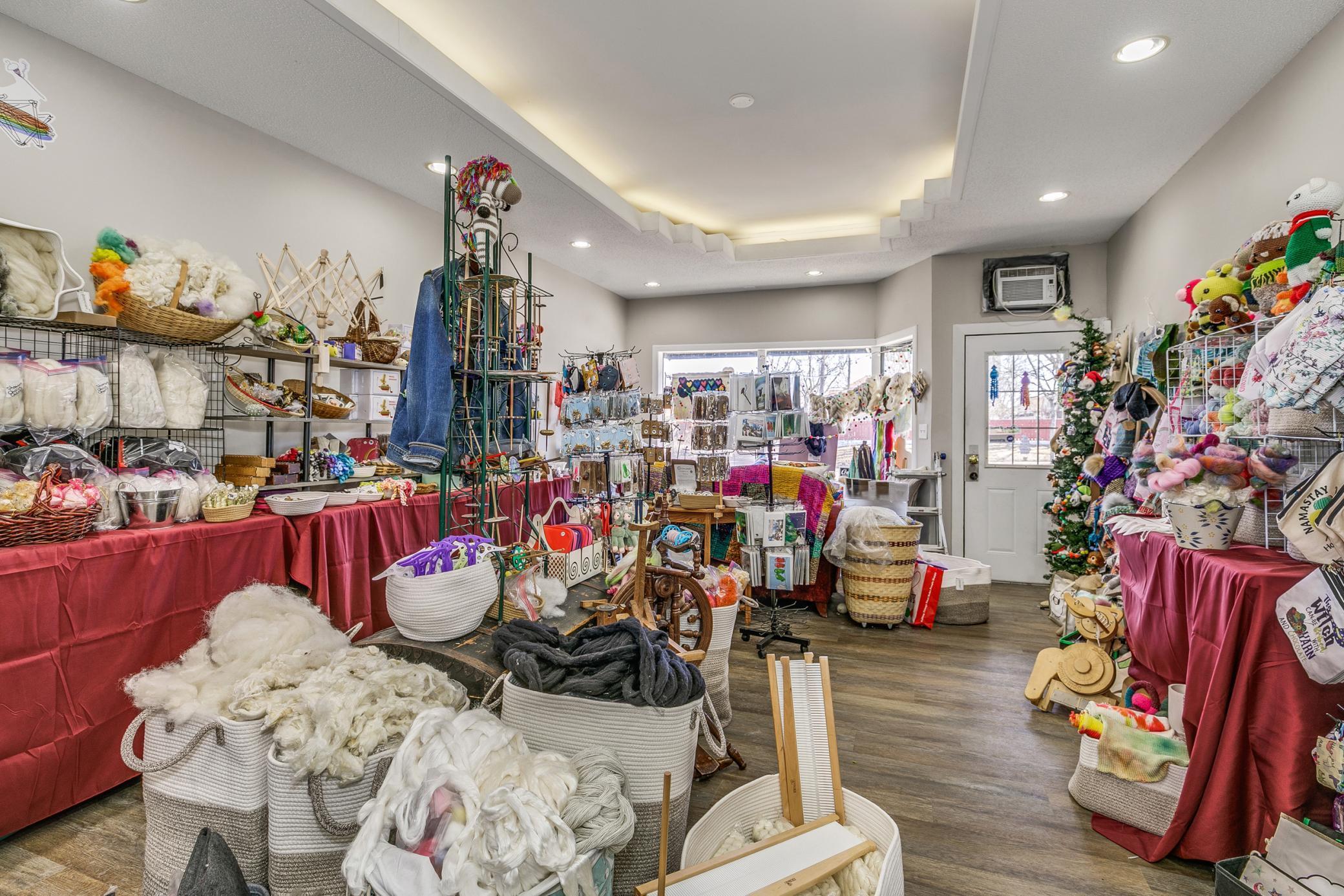 609 Dale Street North St. Paul, MN 55103 - Photo 28 of 44