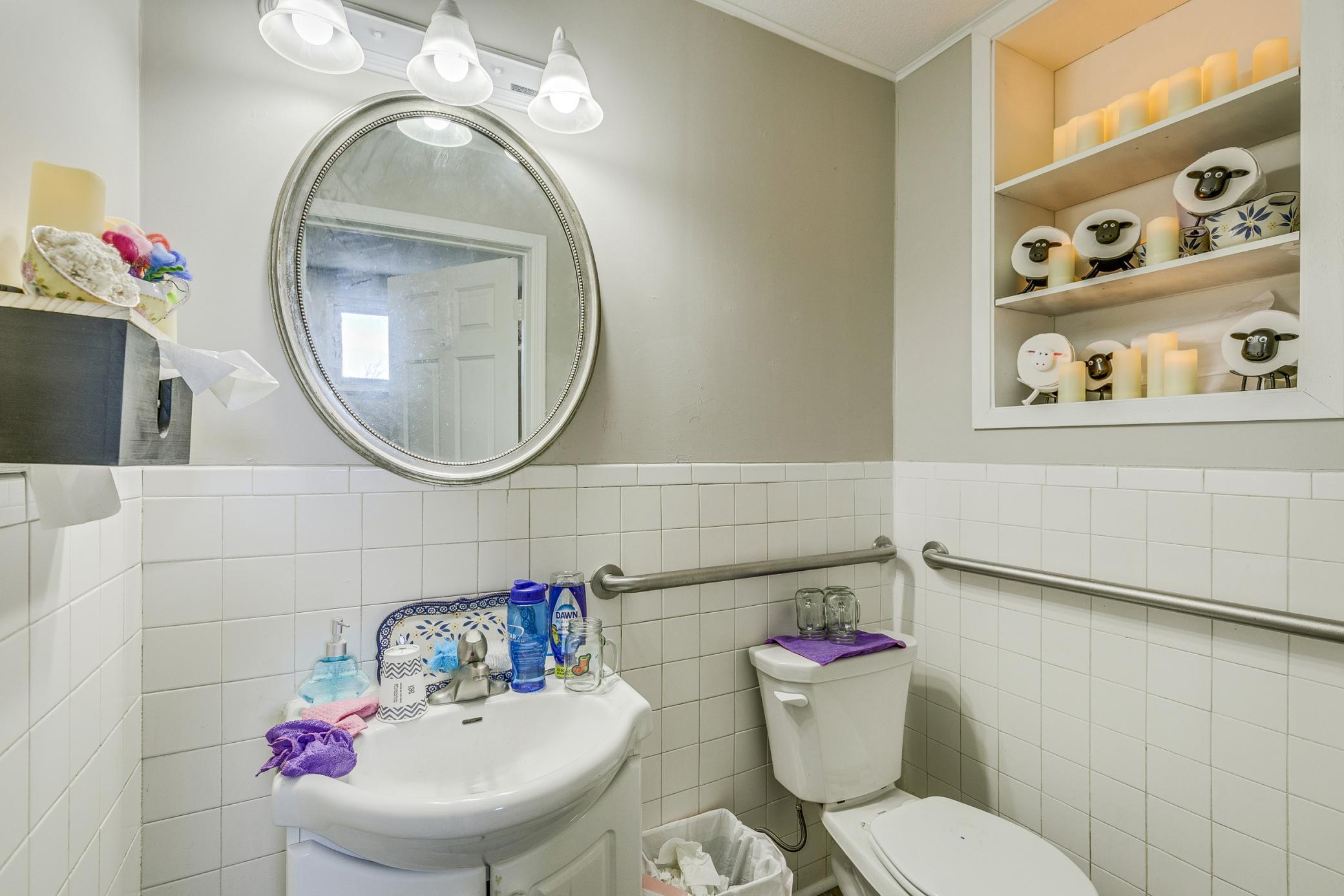 609 Dale Street North St. Paul, MN 55103 - Photo 34 of 44