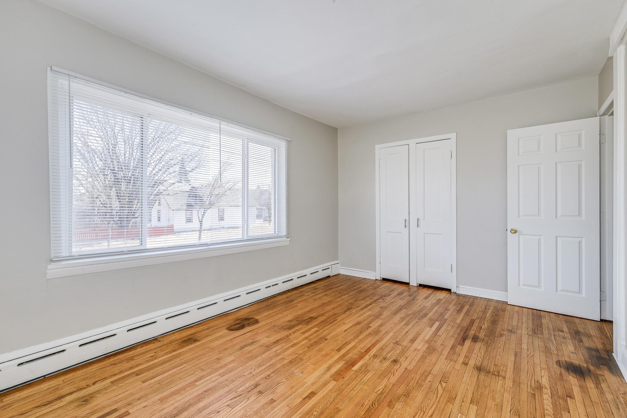 609 Dale Street North St. Paul, MN 55103 - Photo 10 of 44