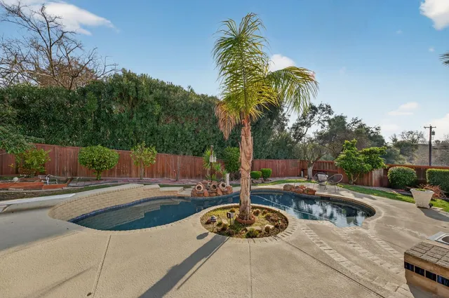 $950,000 | 3006 Scenic Heights Way, Carmichael, CA 95608