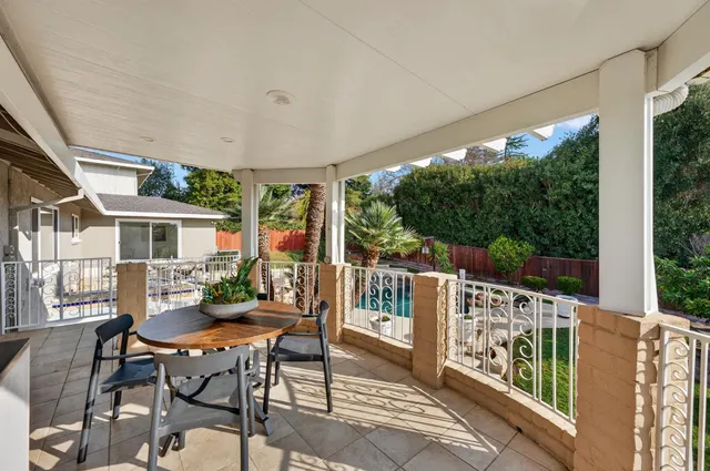 $950,000 | 3006 Scenic Heights Way, Carmichael, CA 95608