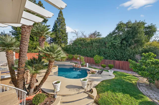 $950,000 | 3006 Scenic Heights Way, Carmichael, CA 95608