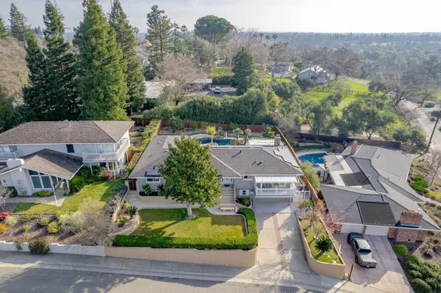 $950,000 | 3006 Scenic Heights Way, Carmichael, CA 95608