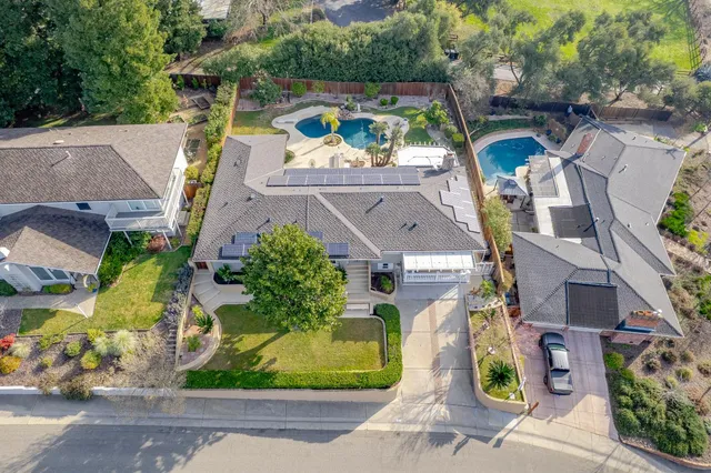 $950,000 | 3006 Scenic Heights Way, Carmichael, CA 95608