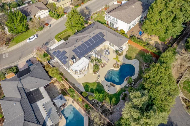 $950,000 | 3006 Scenic Heights Way, Carmichael, CA 95608