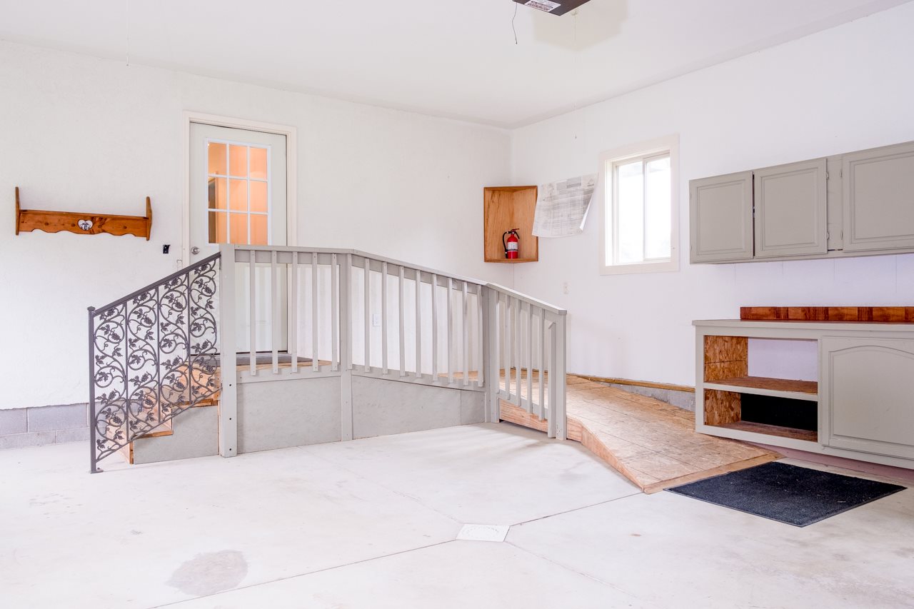 3981 South State Road Durand, MI 48429 - Photo 21 of 31 31384184-20.JPG