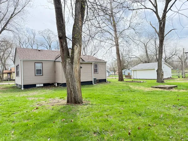 $105,000 | 3245 9th Street, Rockford, IL 61109