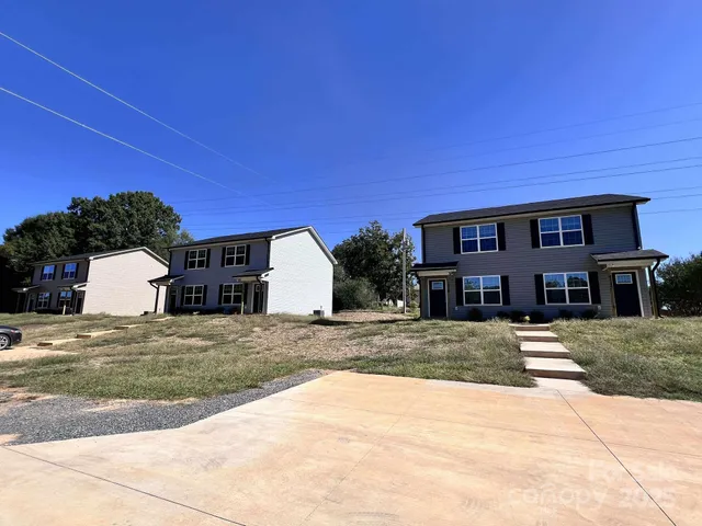 a house view with a outdoor space