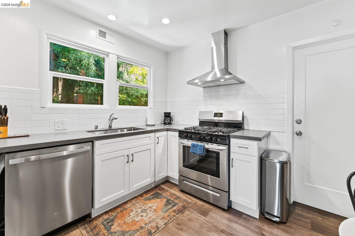 2713 Ridge Road Berkeley, CA 94709 - Photo 16 of 23 Gallery Image 16