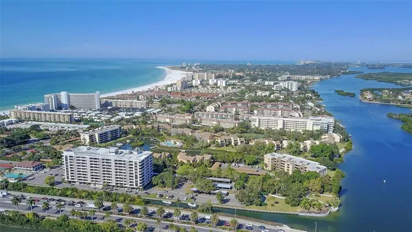 $9,500 | 6415 Midnight Pass Road, Unit 602, Sarasota, FL 34242