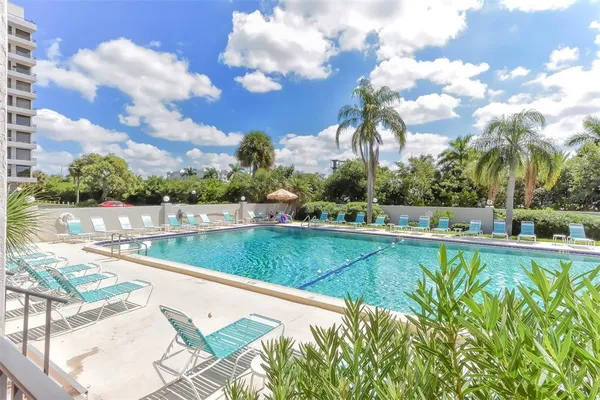 $9,500 | 6415 Midnight Pass Road, Unit 602, Sarasota, FL 34242