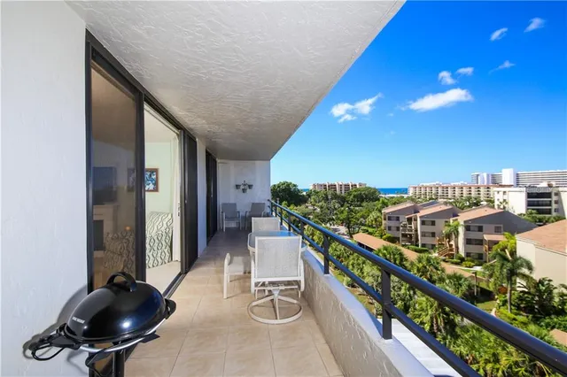 $9,500 | 6415 Midnight Pass Road, Unit 602, Sarasota, FL 34242