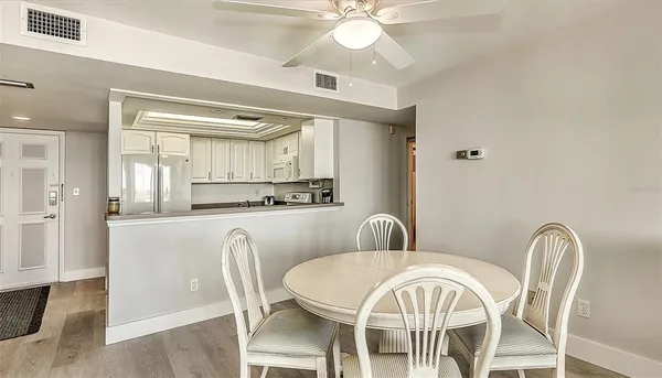 $9,500 | 6415 Midnight Pass Road, Unit 602, Sarasota, FL 34242