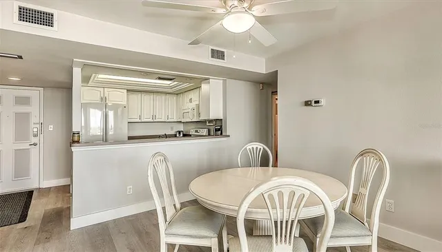 $9,500 | 6415 Midnight Pass Road, Unit 602, Sarasota, FL 34242