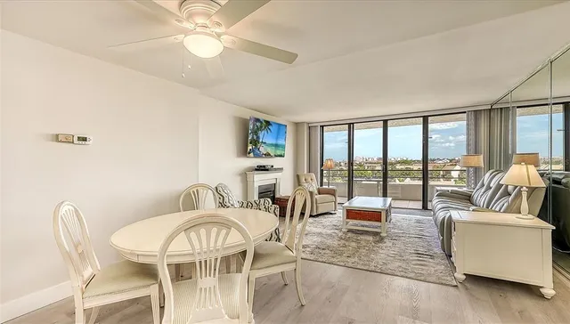 $9,500 | 6415 Midnight Pass Road, Unit 602, Sarasota, FL 34242