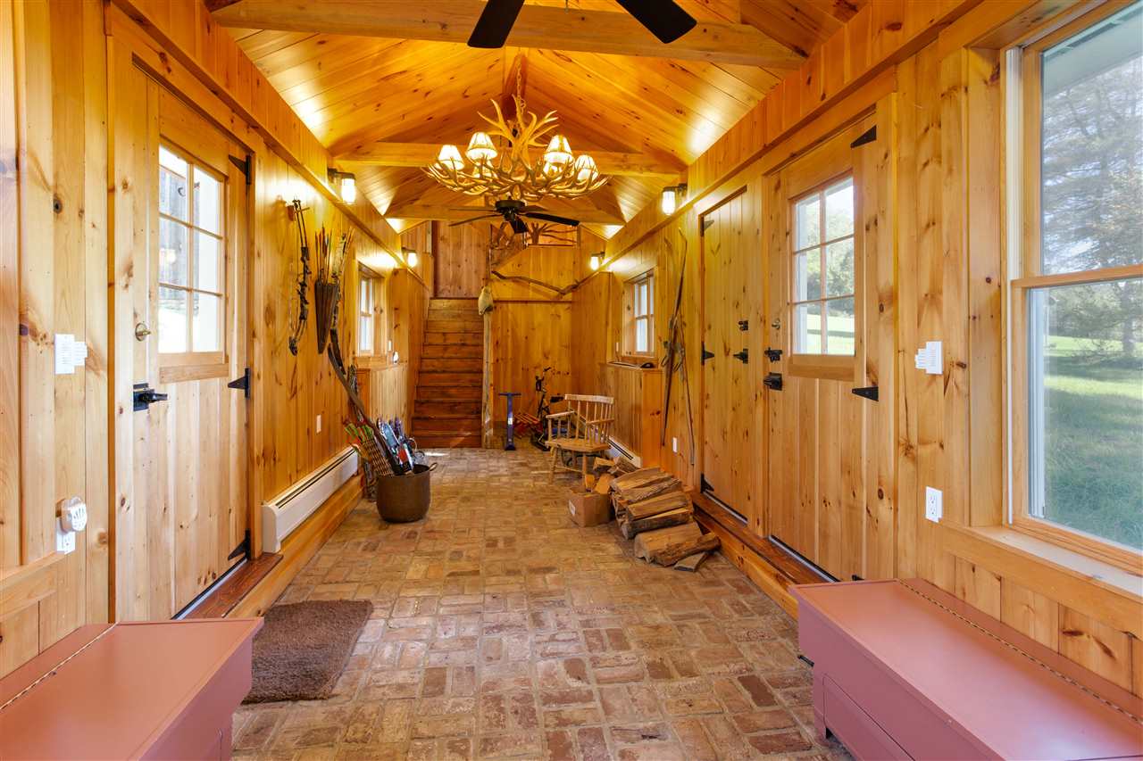 3429 Cloudland Road Pomfret, VT 05091 - Photo 22 of 39