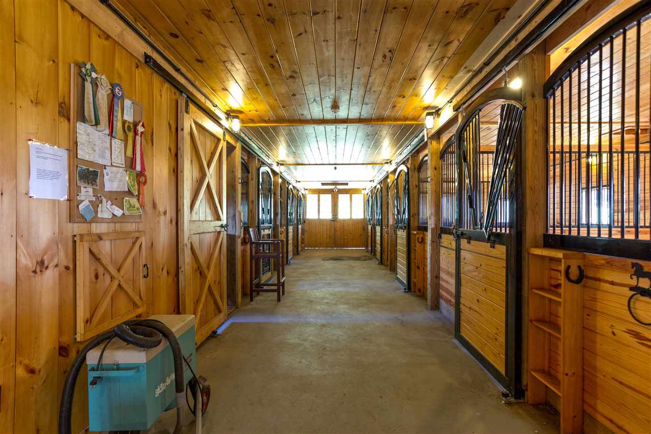 3429 Cloudland Road Pomfret, VT 05091 - Photo 26 of 39