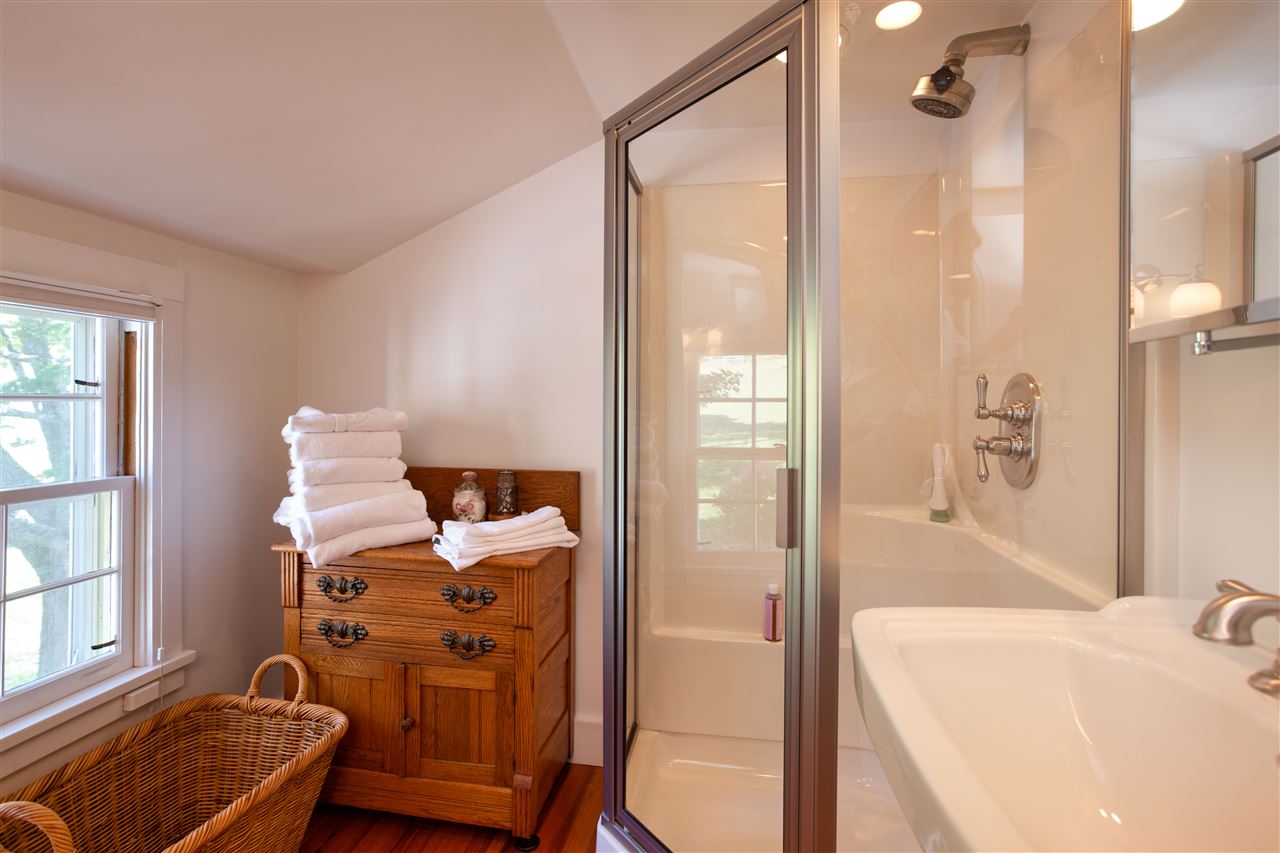 3429 Cloudland Road Pomfret, VT 05091 - Photo 31 of 39