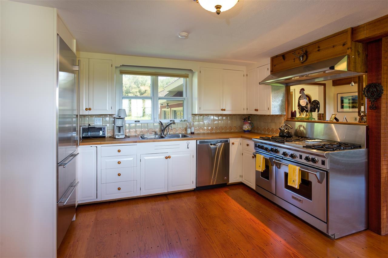 3429 Cloudland Road Pomfret, VT 05091 - Photo 7 of 39