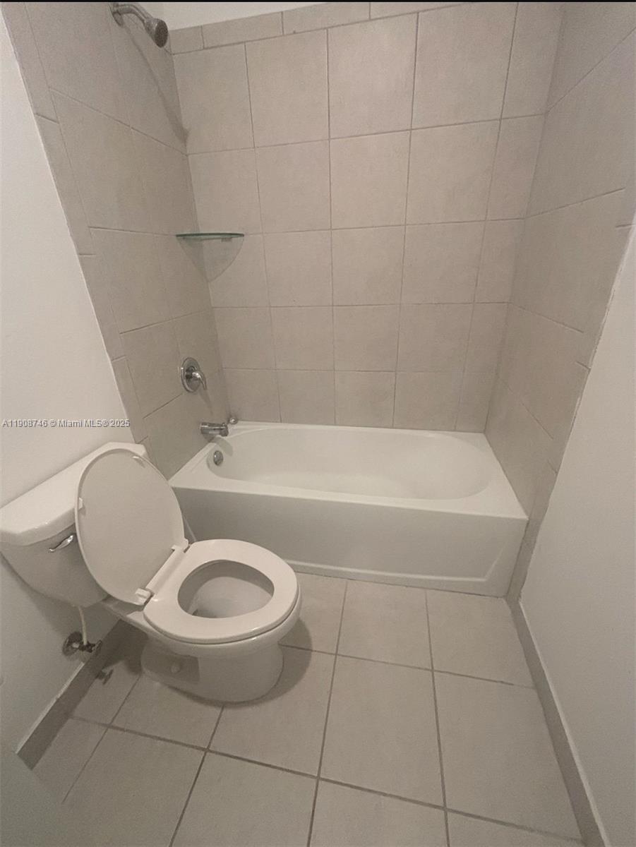 24601 Southwest 119th Place, Unit 5 Homestead, FL 33032 - Photo 18 of 21