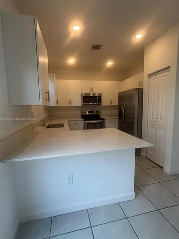 $2,575 | 24601 Southwest 119th Place, Unit 5, Homestead, FL 33032