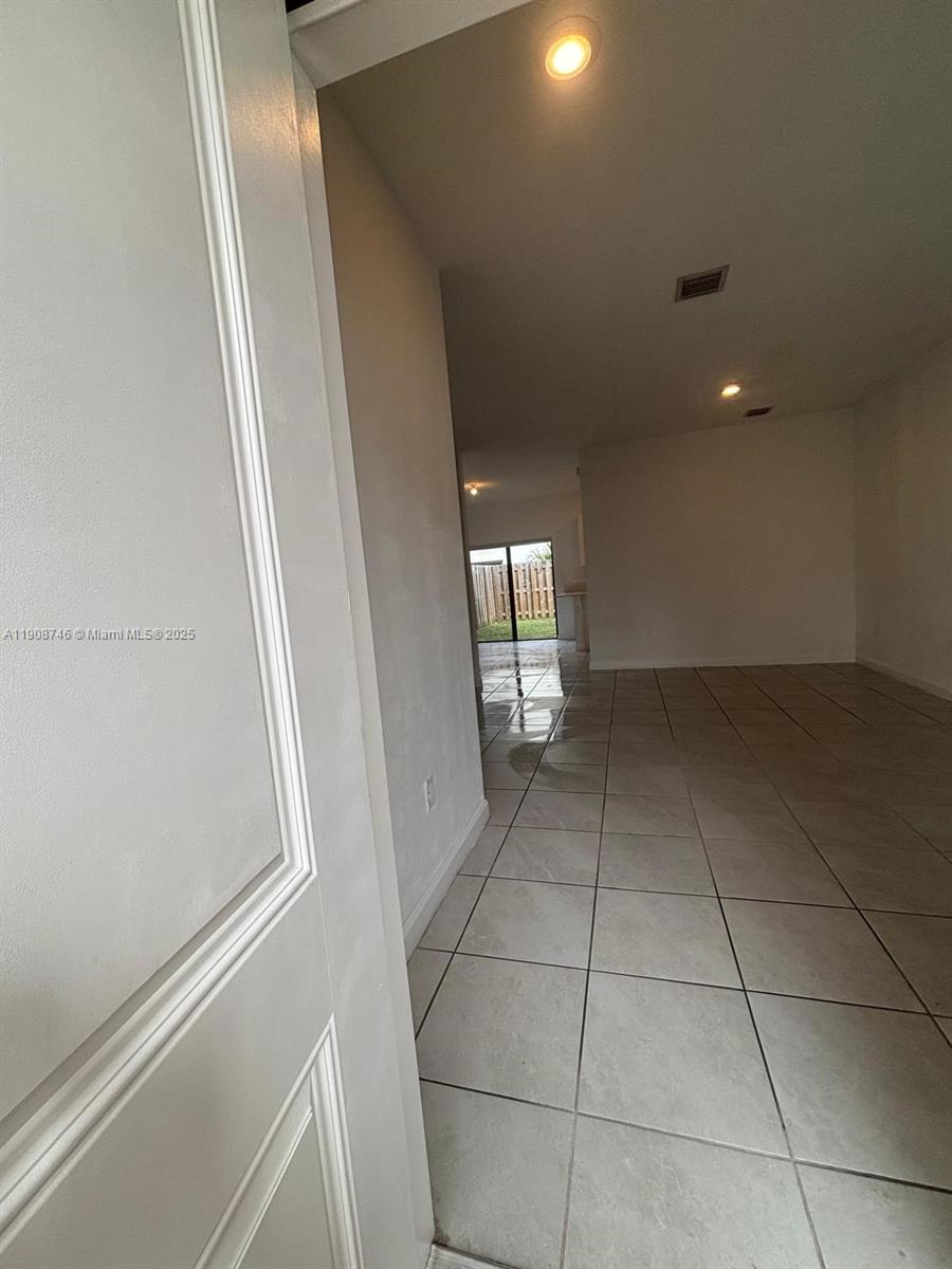 24601 Southwest 119th Place, Unit 5 Homestead, FL 33032 - Photo 7 of 21