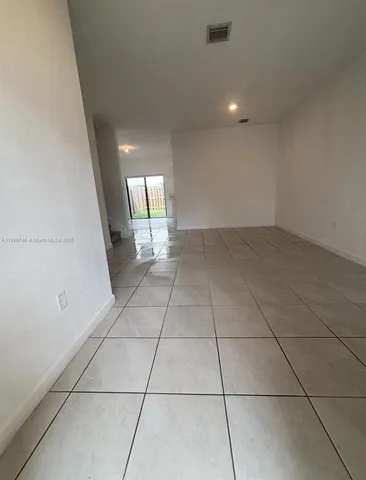 $2,575 | 24601 Southwest 119th Place, Unit 5, Homestead, FL 33032