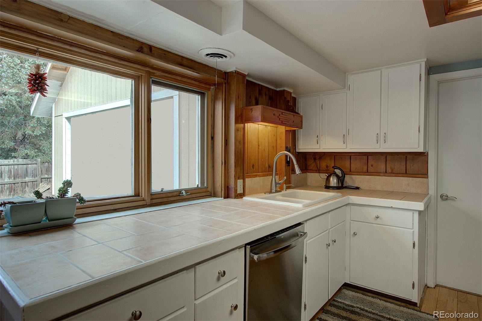 4996 Camel Heights Road Evergreen, CO 80439 - Photo 8 of 31 Gallery Image 8