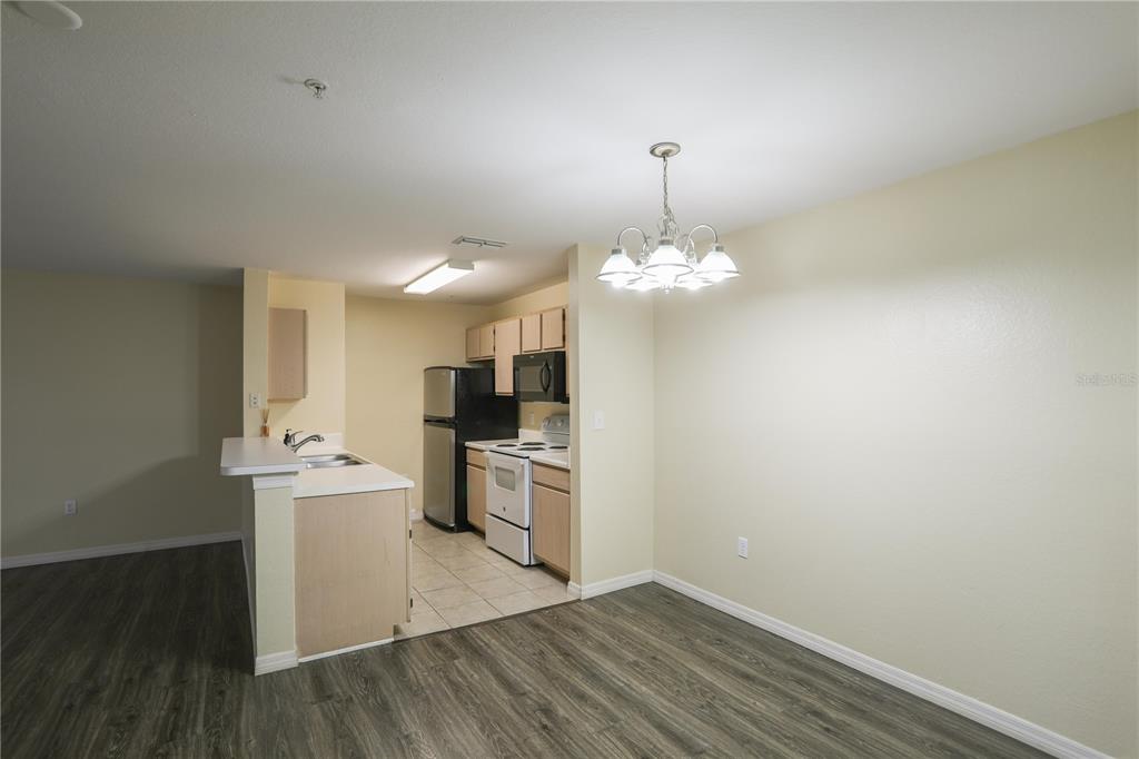 5451 Vineland Road, Unit 2111 Orlando, FL 32811 - Photo 3 of 13