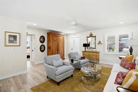 $599,000 | 743 43rd Avenue Northeast, St. Petersburg, FL 33703
