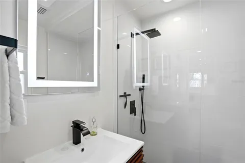 $599,000 | 743 43rd Avenue Northeast, St. Petersburg, FL 33703