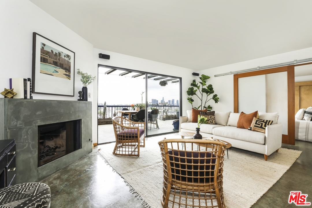3375 Descanso Drive, Unit 2 Los Angeles, CA 90026 - Photo 1 of 31