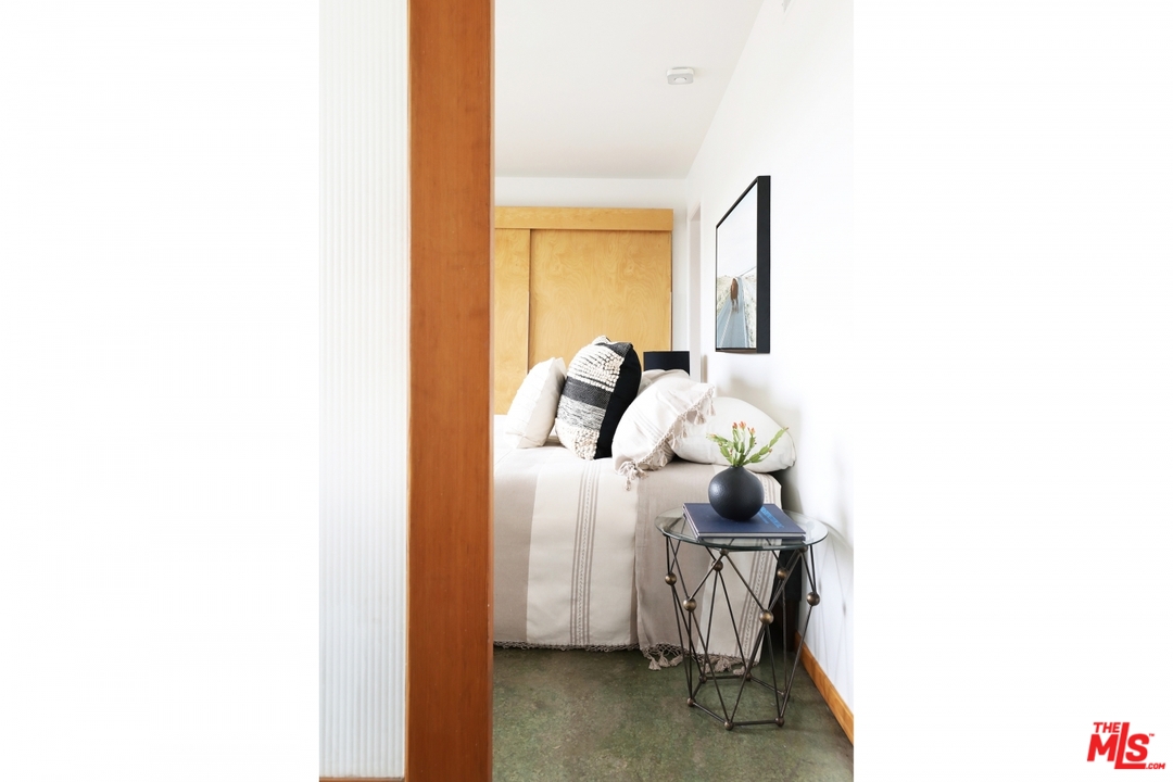 3375 Descanso Drive, Unit 2 Los Angeles, CA 90026 - Photo 16 of 31