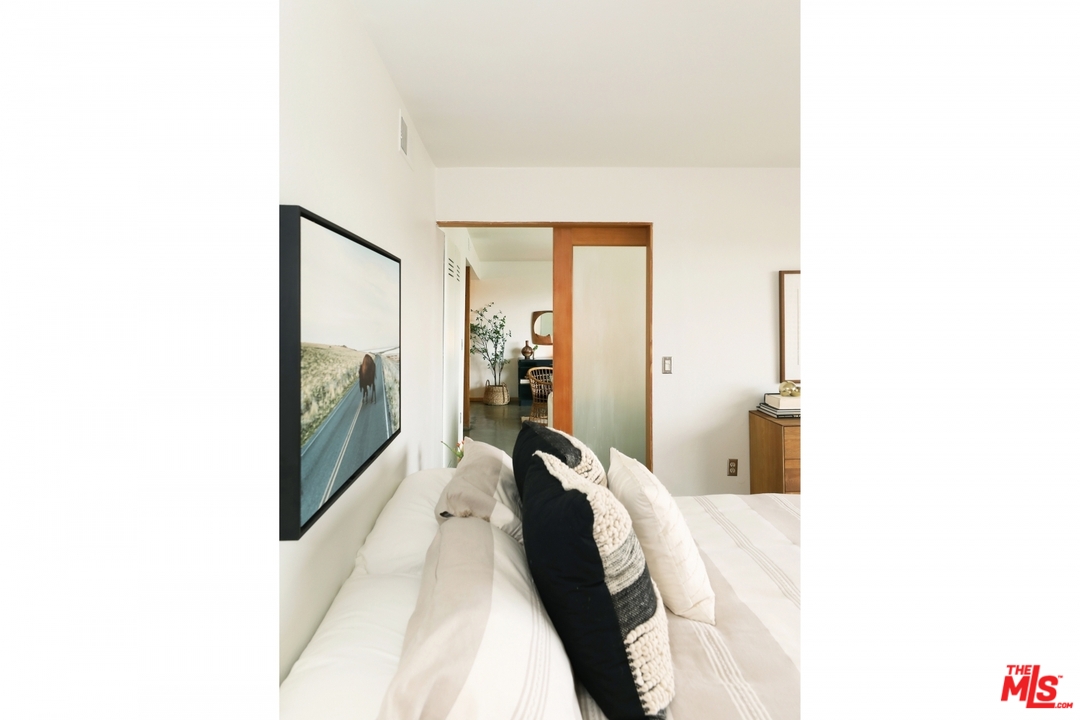 3375 Descanso Drive, Unit 2 Los Angeles, CA 90026 - Photo 19 of 31