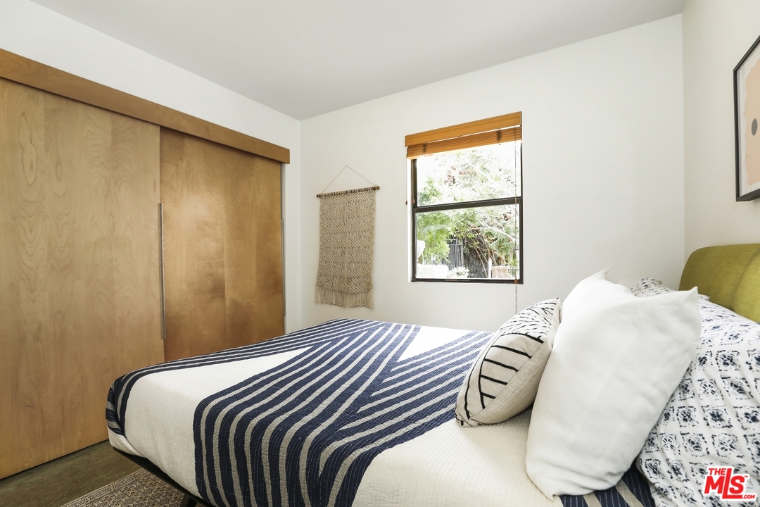 3375 Descanso Drive, Unit 2 Los Angeles, CA 90026 - Photo 23 of 31