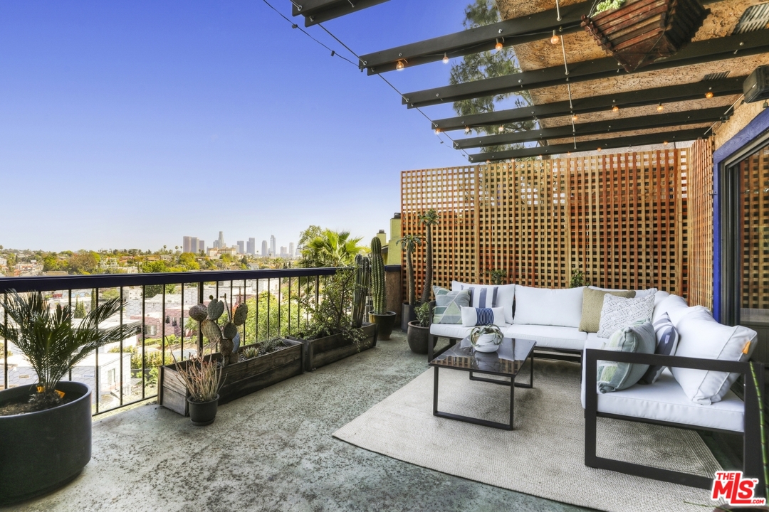 3375 Descanso Drive, Unit 2 Los Angeles, CA 90026 - Photo 8 of 31