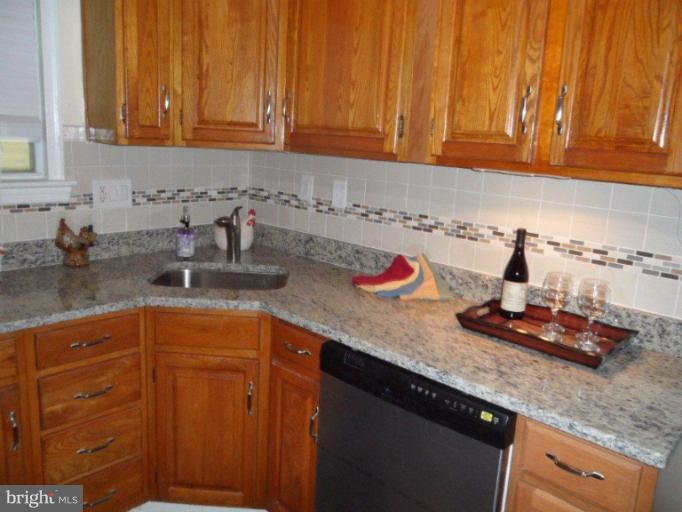 6218 Landover Road Cheverly, MD 20785 - Photo 4 of 21 Kitchen