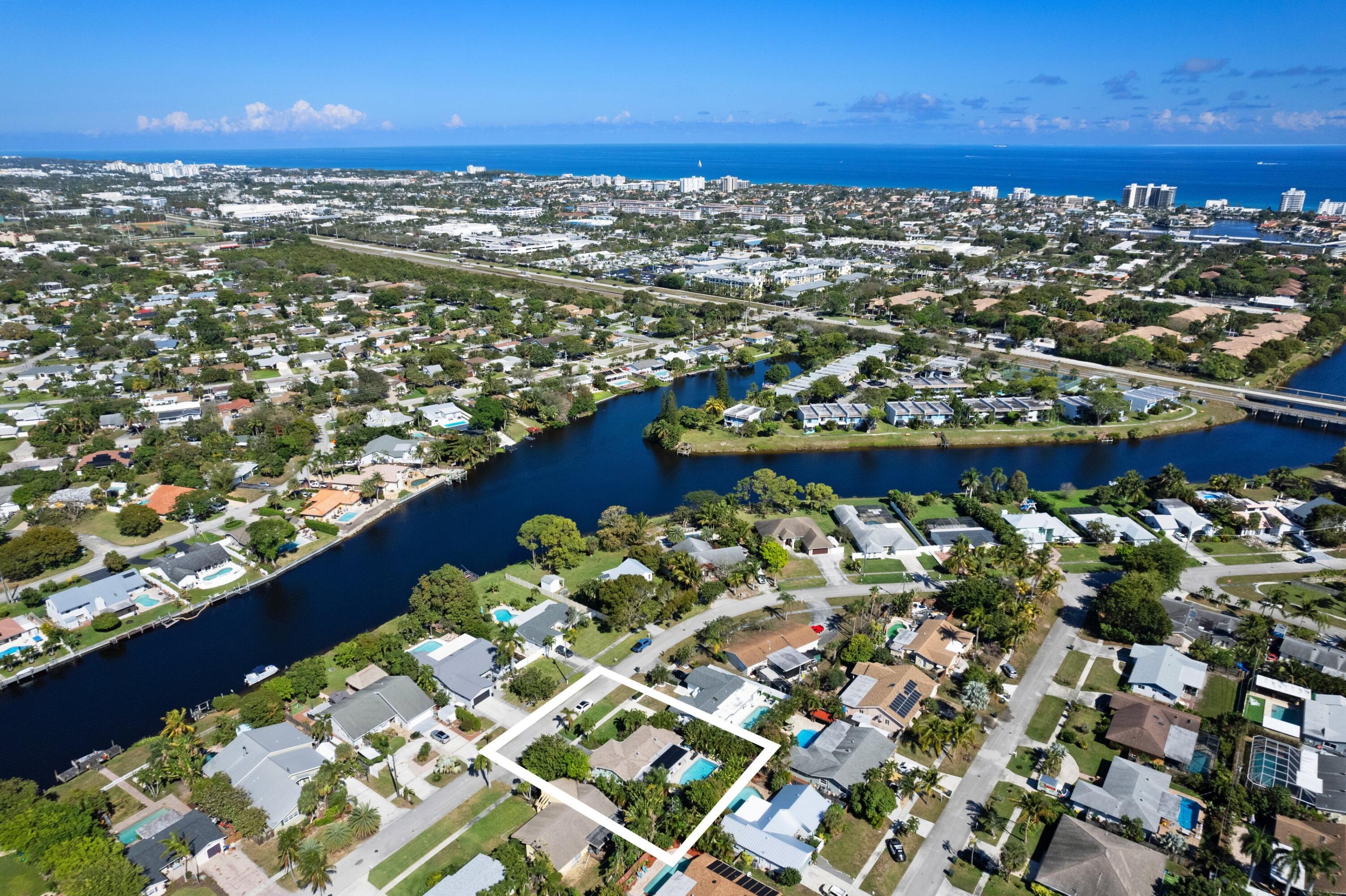 136 Oregon Lane Boca Raton, FL 33487 - Photo 25 of 45 Aerial Neighborhood View