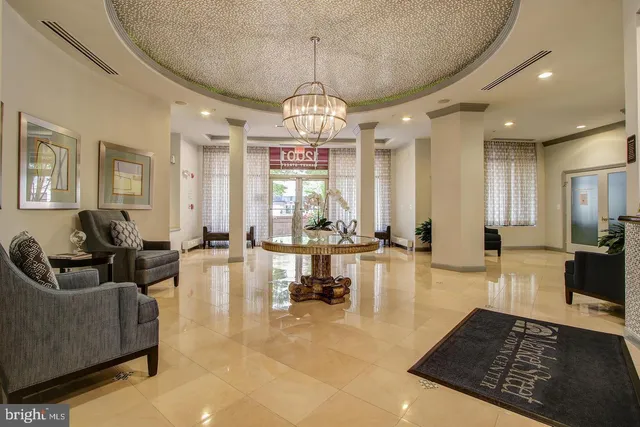 $2,000 | 12000 Market Street, Unit 377, Reston, VA 20190