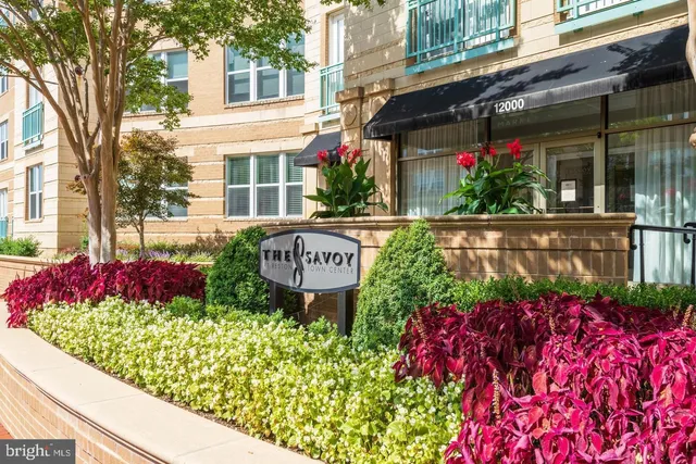 $2,000 | 12000 Market Street, Unit 377, Reston, VA 20190