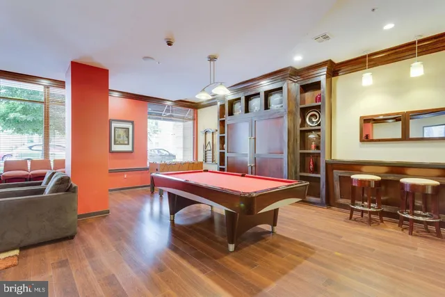 $2,000 | 12000 Market Street, Unit 377, Reston, VA 20190