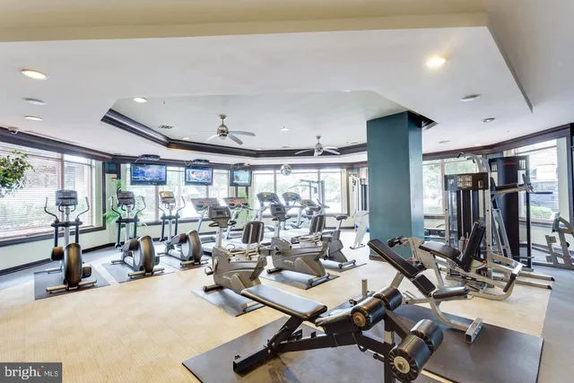 $2,000 | 12000 Market Street, Unit 377, Reston, VA 20190