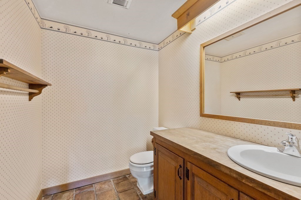 139 Dakin Road Sudbury, MA 01776 - Photo 29 of 42 Gallery Image 29