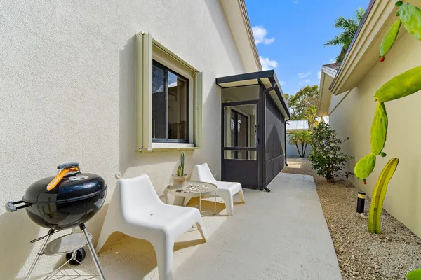 $1,295,000 | 125 Harbourside Circle, Jupiter, FL 33477